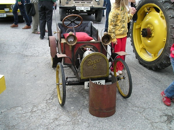 Iseehitatud vineerauto, Rower 8 koopia Ehitatud Eestis - 2010