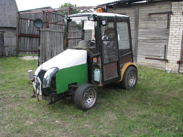 Iseehitatud traktor Ehitatud Eestis - 2010