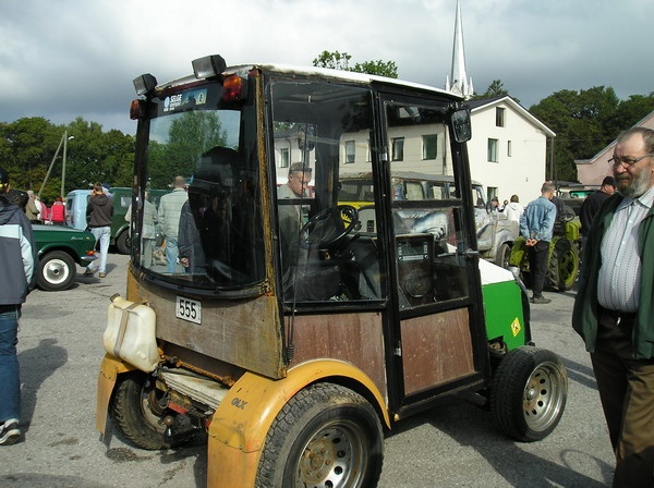 Iseehitatud traktor Ehitatud Eestis - 2010